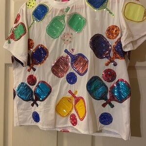 QUEEN OF SPARKLES Multicolor Sequin Short Sleeve Tee